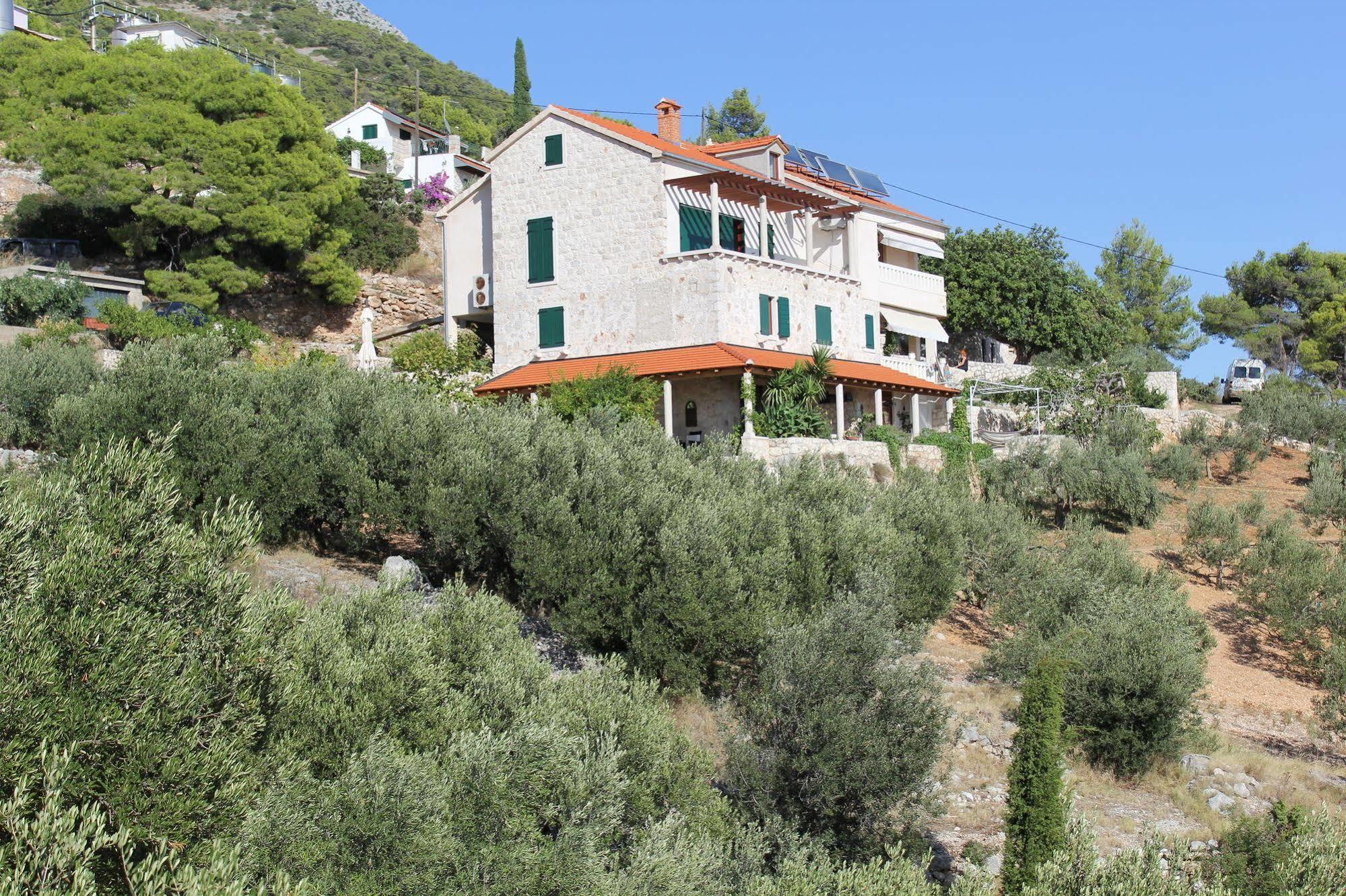 Perka Hotel